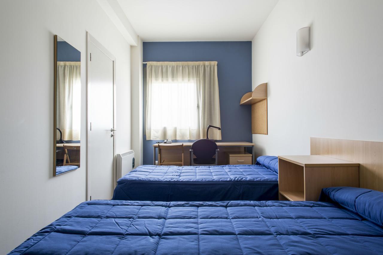 Residencia Universitaria Resa As Burgas 奥伦塞 外观 照片